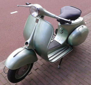 Motovespa-125-S-Lackierung-Verde-Metallic-M4-8-vorschau Motovespa 125 S: Verde Metallic M4/8
